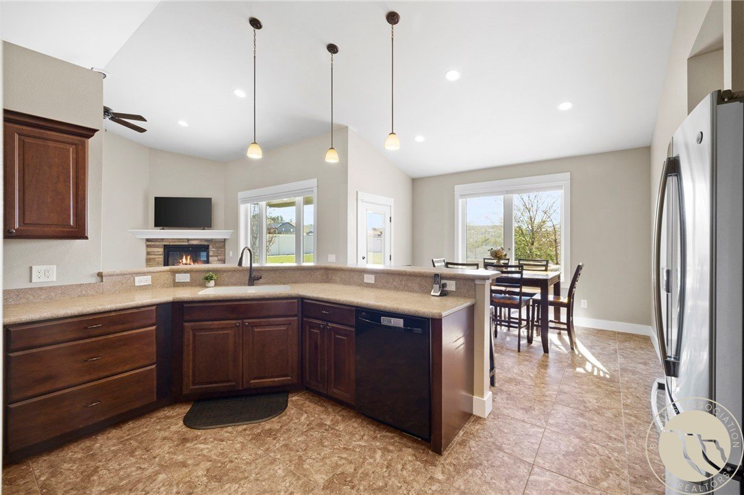 Billings, Montana, 59105, United States, 5 Bedrooms Bedrooms, ,3 BathroomsBathrooms,Residential,For Sale,1910602