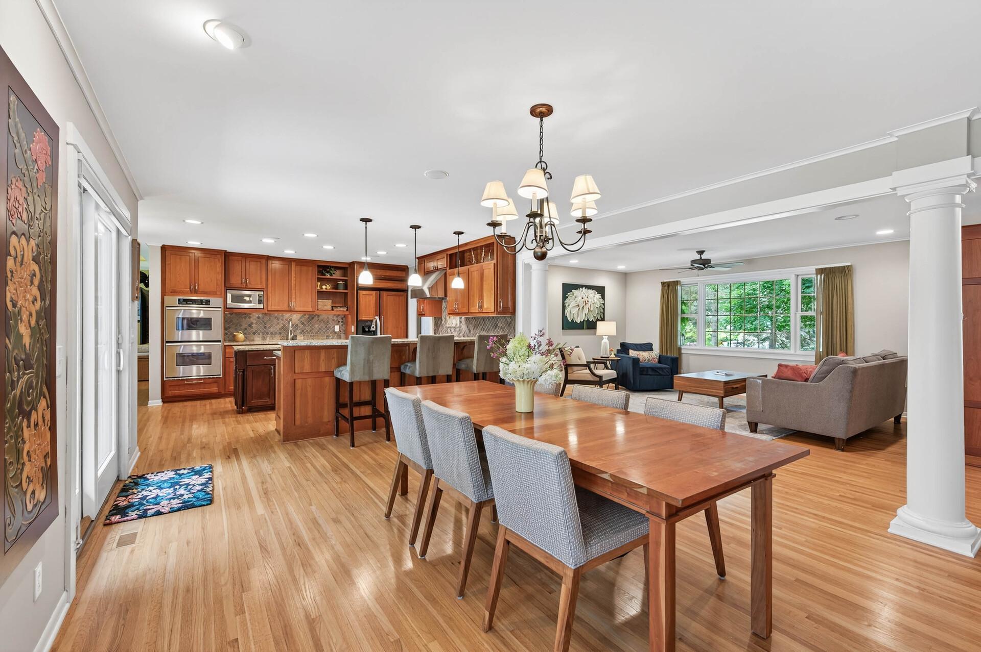 Minnetonka, Minnesota, 55345, United States, 5 Bedrooms Bedrooms, ,2 BathroomsBathrooms,Residential,For Sale,1919862