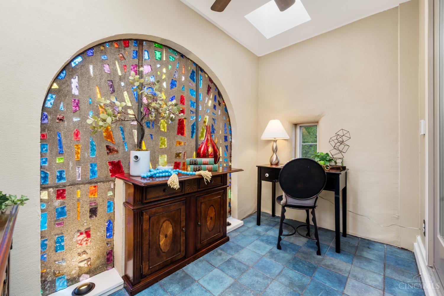 Cincinnati, Ohio, 45206, United States, 2 Bedrooms Bedrooms, ,3 BathroomsBathrooms,Residential,For Sale,1940319