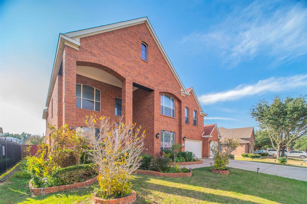 Grand Prairie, Texas, 75052, United States, 4 Bedrooms Bedrooms, ,4 BathroomsBathrooms,Residential,For Sale,2005863