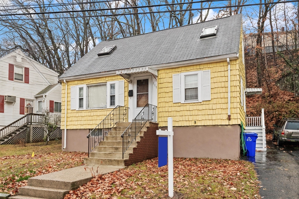 Boston, Massachusetts, 02136, United States, 3 Bedrooms Bedrooms, ,3 BathroomsBathrooms,Residential,For Sale,2002210