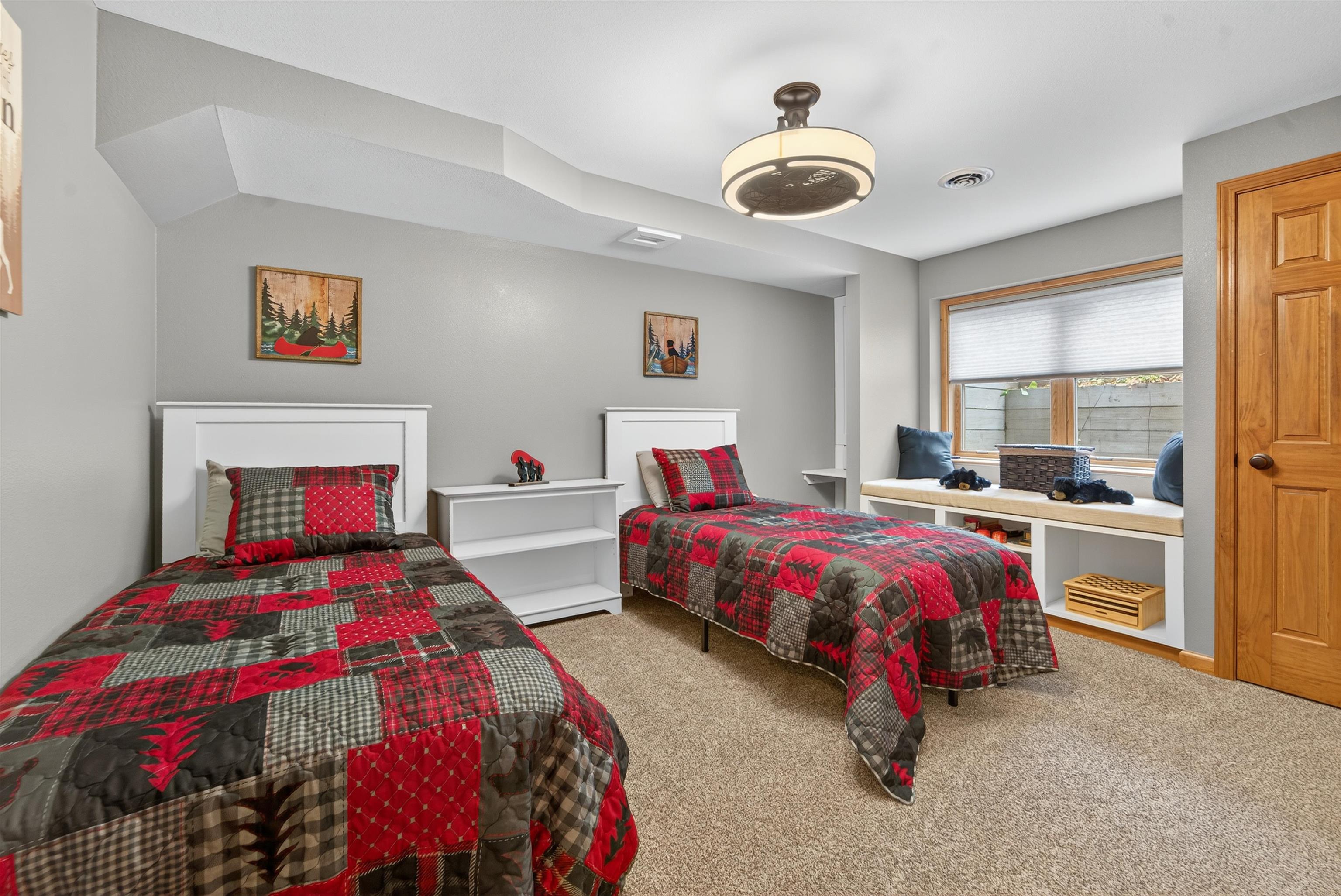 KESHENA, Wisconsin, 54135, United States, 3 Bedrooms Bedrooms, ,3 BathroomsBathrooms,Residential,For Sale,1988158