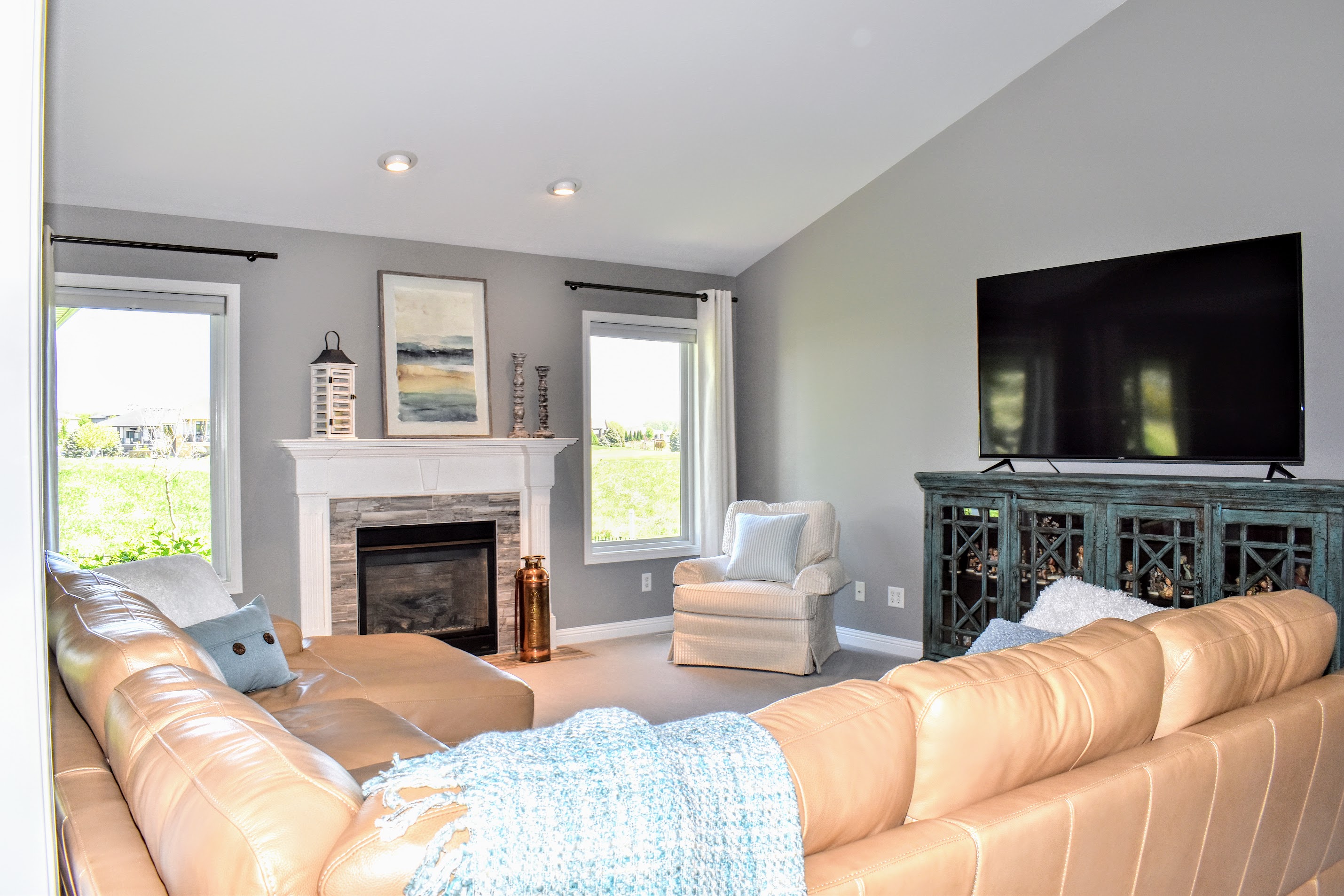 Dakota Dunes, South Dakota, 57049, United States, 4 Bedrooms Bedrooms, ,3 BathroomsBathrooms,Residential,For Sale,2033503