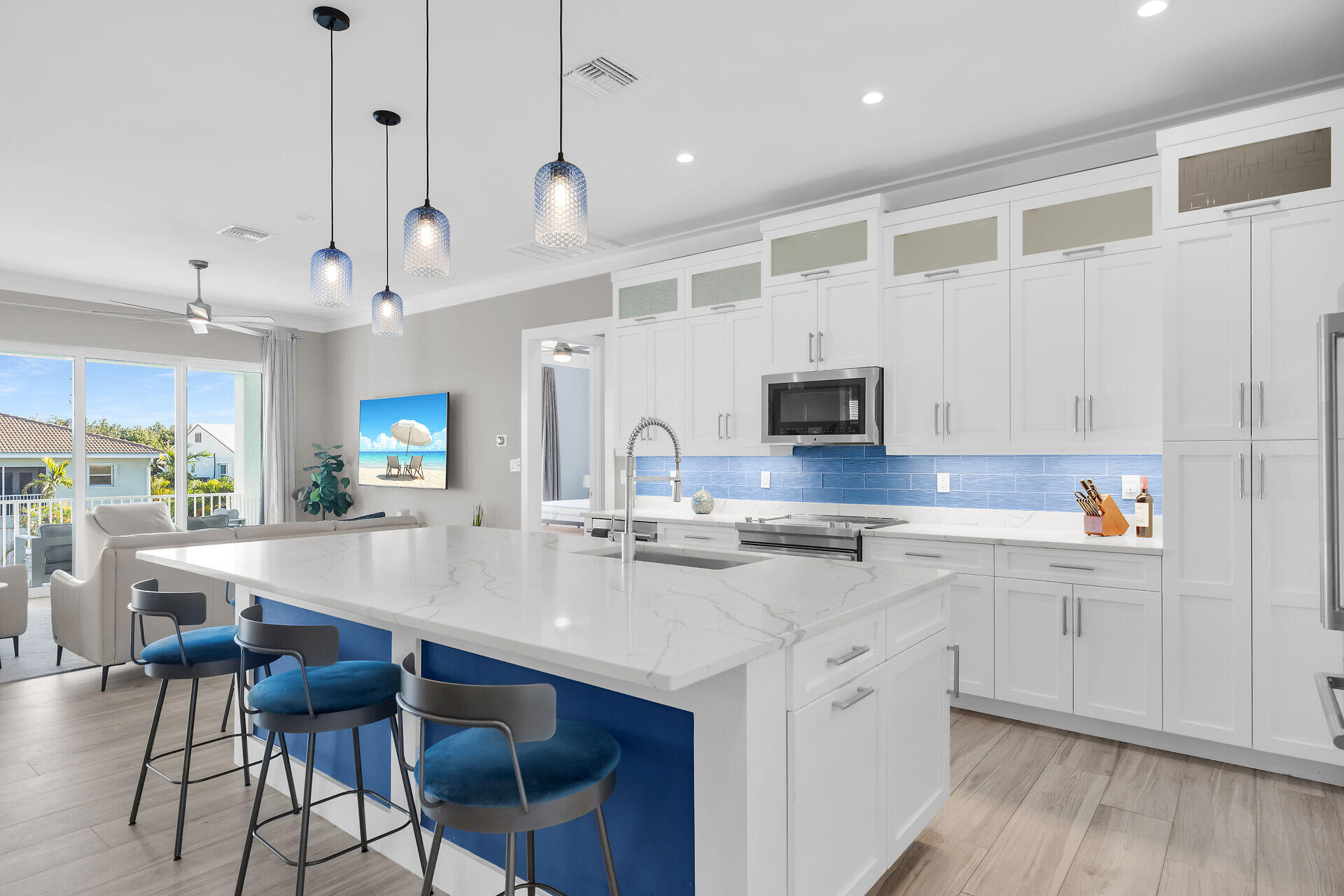 MARATHON, Florida, 33050, United States, 4 Bedrooms Bedrooms, ,4 BathroomsBathrooms,Residential,For Sale,1994527