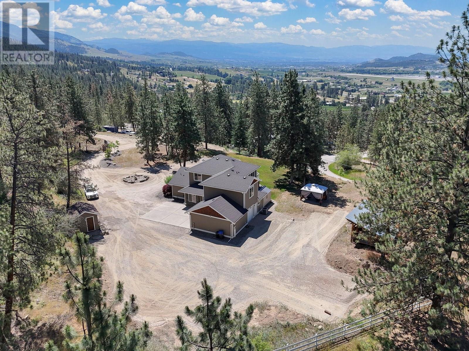 KELOWNA, British Columbia, V1X 7V3, CA, 4 Bedrooms Bedrooms, ,2 BathroomsBathrooms,Residential,For Sale,1948769