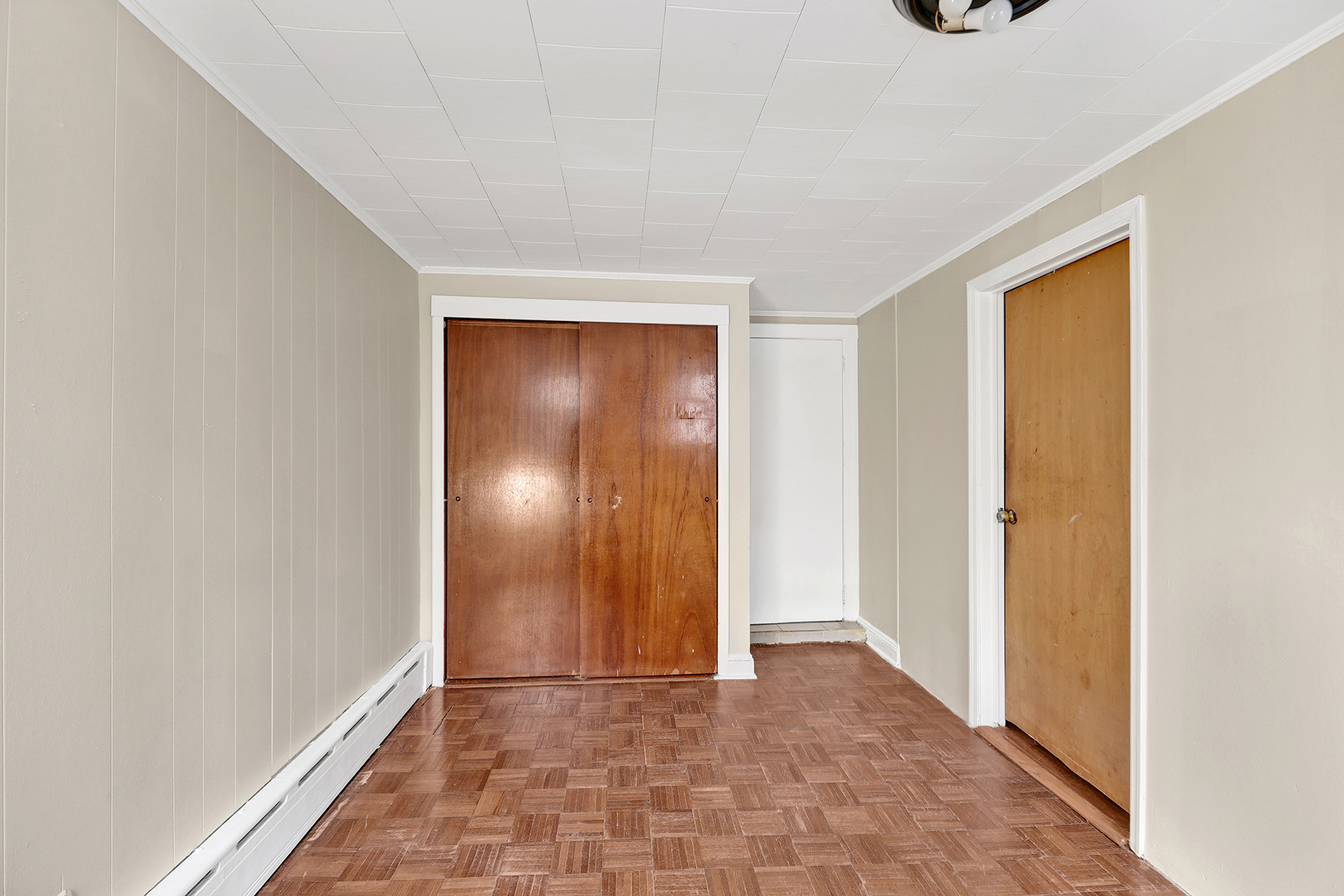 Brooklyn, New York, 11234, United States, 3 Bedrooms Bedrooms, ,2 BathroomsBathrooms,Residential,For Sale,1974509