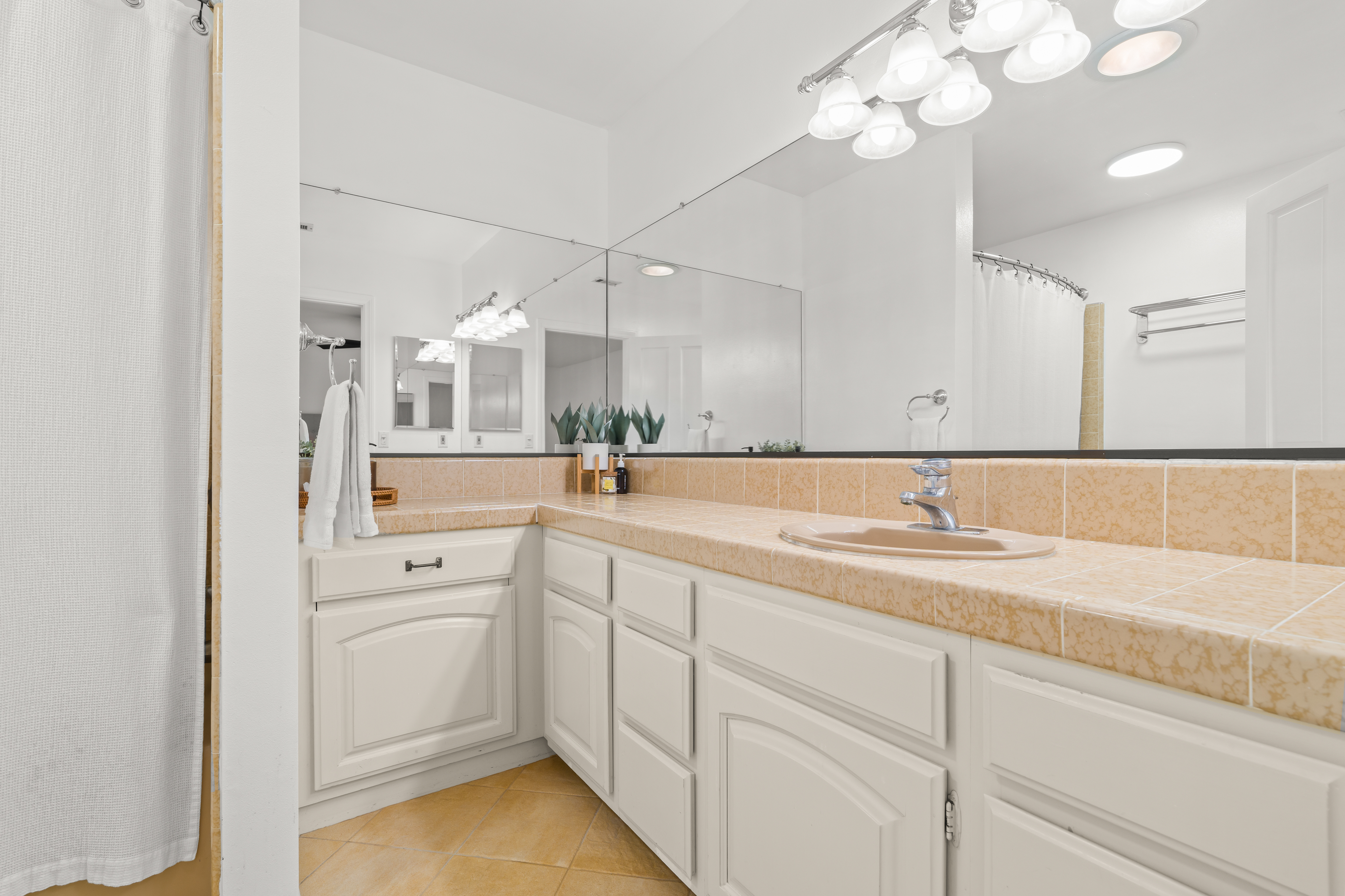  171 Lang Street, Ventura, CA 93003 - 物件實景