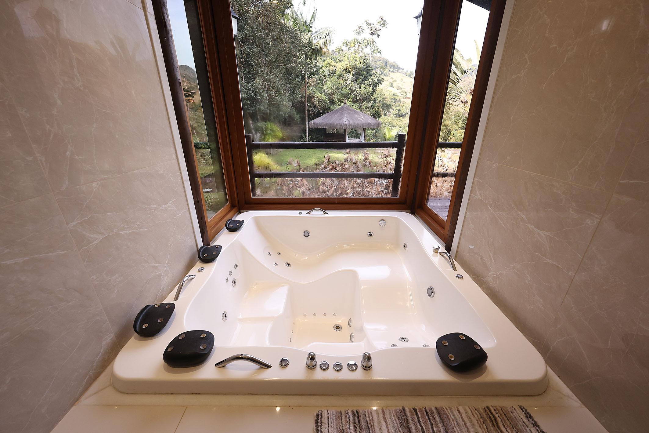  Private countryside retreat with extensive leisure amenities in Itaipava - 物件實景