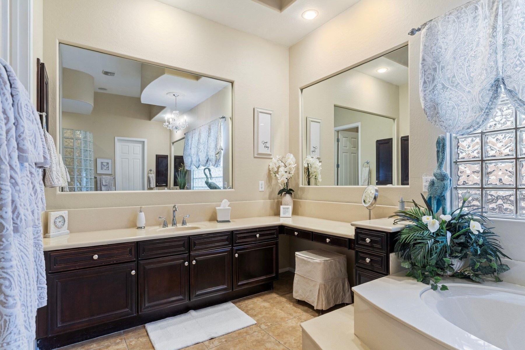  4262 E Meadowview Drive  Gilbert, AZ - 物件實景