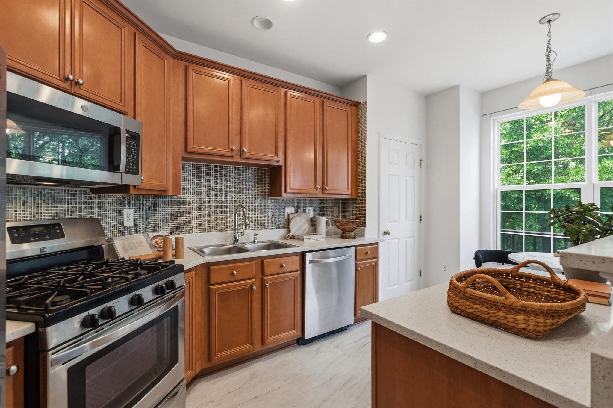  2313 Huntington Station Court, Alexandria, VA, 22303 - 物件實景