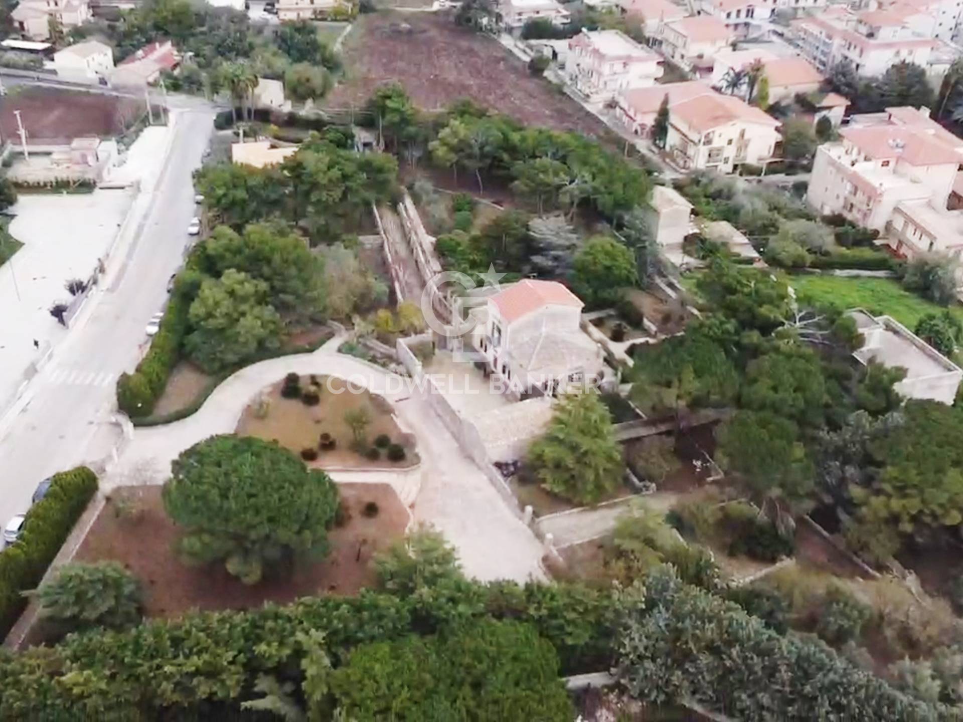 Via Sulsenti, Modica, Ragusa, 97015, IT, 4 Bedrooms Bedrooms, ,4 BathroomsBathrooms,Residential,For Sale,Via Sulsenti,1670426