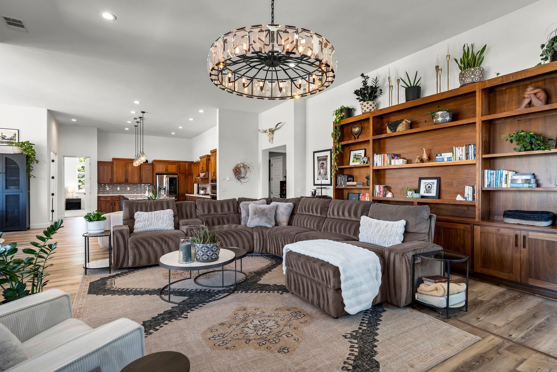  Private Luxury Retreat in Verdi with Custom Designer Finishes & Peavine Views - 物件實景