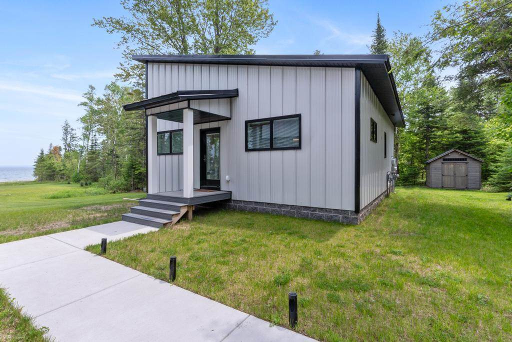 Cheboygan, Michigan, 49721, United States, 2 Bedrooms Bedrooms, ,1 BathroomBathrooms,Residential,For Sale,1856011