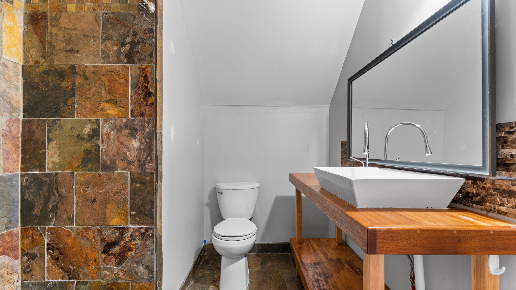 Ann Arbor, Michigan, 48103, United States, 3 Bedrooms Bedrooms, ,2 BathroomsBathrooms,Residential,For Sale,1937160