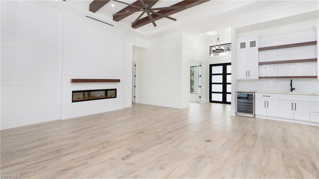 Naples, Florida, 34117, United States, 6 Bedrooms Bedrooms, ,5 BathroomsBathrooms,Residential,For Sale,1940433
