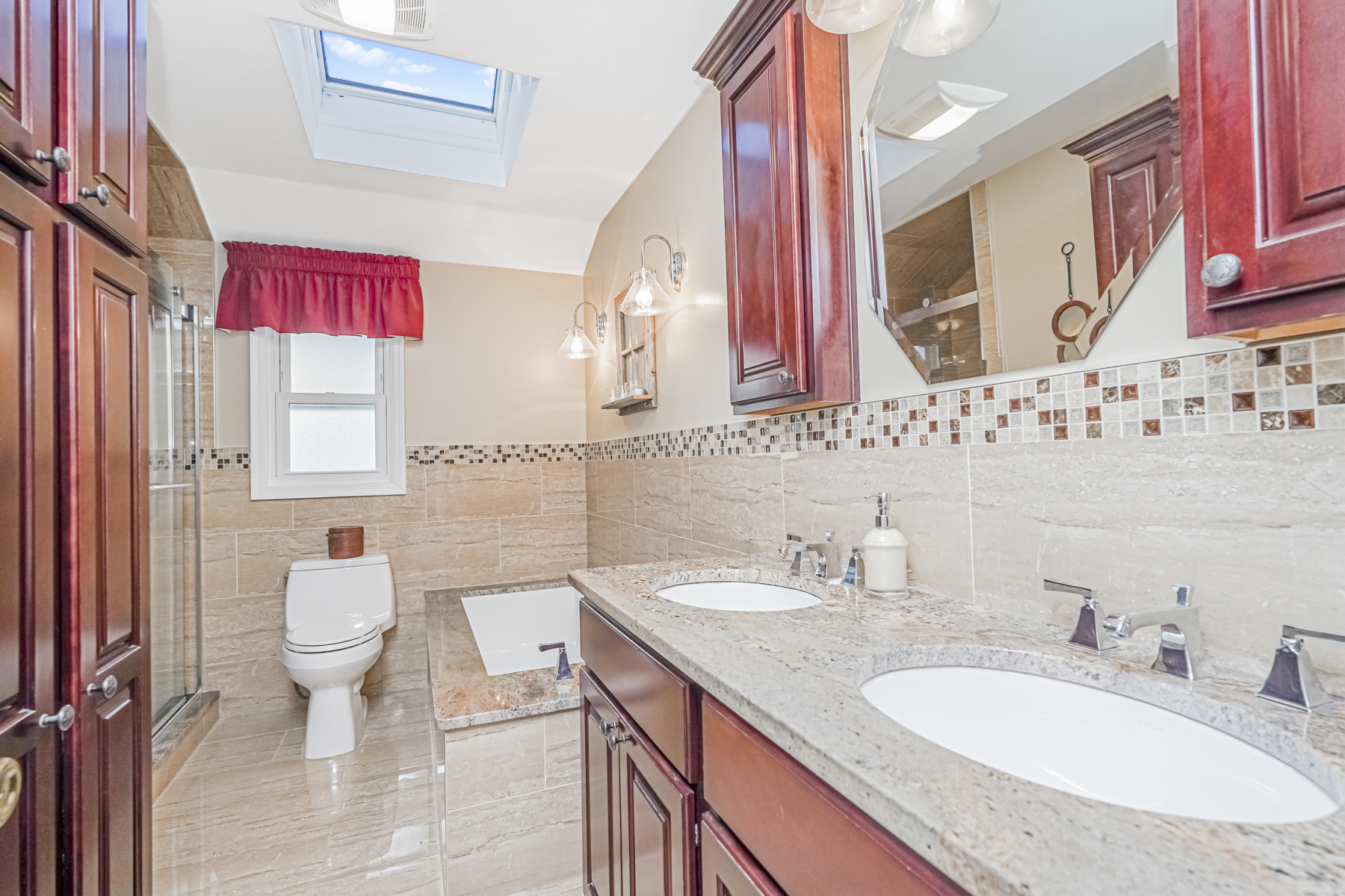 Staten Island, New York, 10309, United States, 3 Bedrooms Bedrooms, ,2 BathroomsBathrooms,Residential,For Sale,1935942
