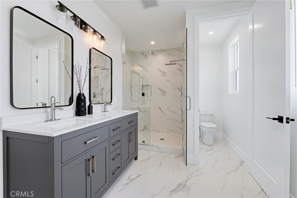 Sylmar, California, 91342, United States, 5 Bedrooms Bedrooms, ,3 BathroomsBathrooms,Residential,For Sale,1928478