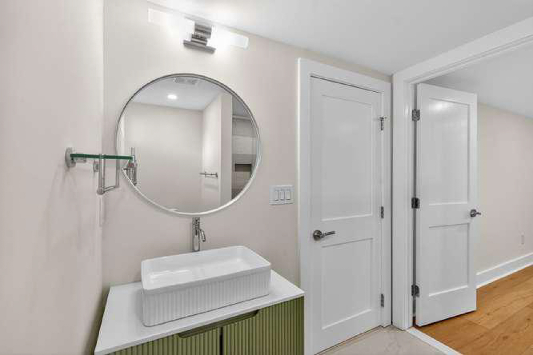  8214 Laurel Drive, Parkville, MD, 21234 - 物件實景