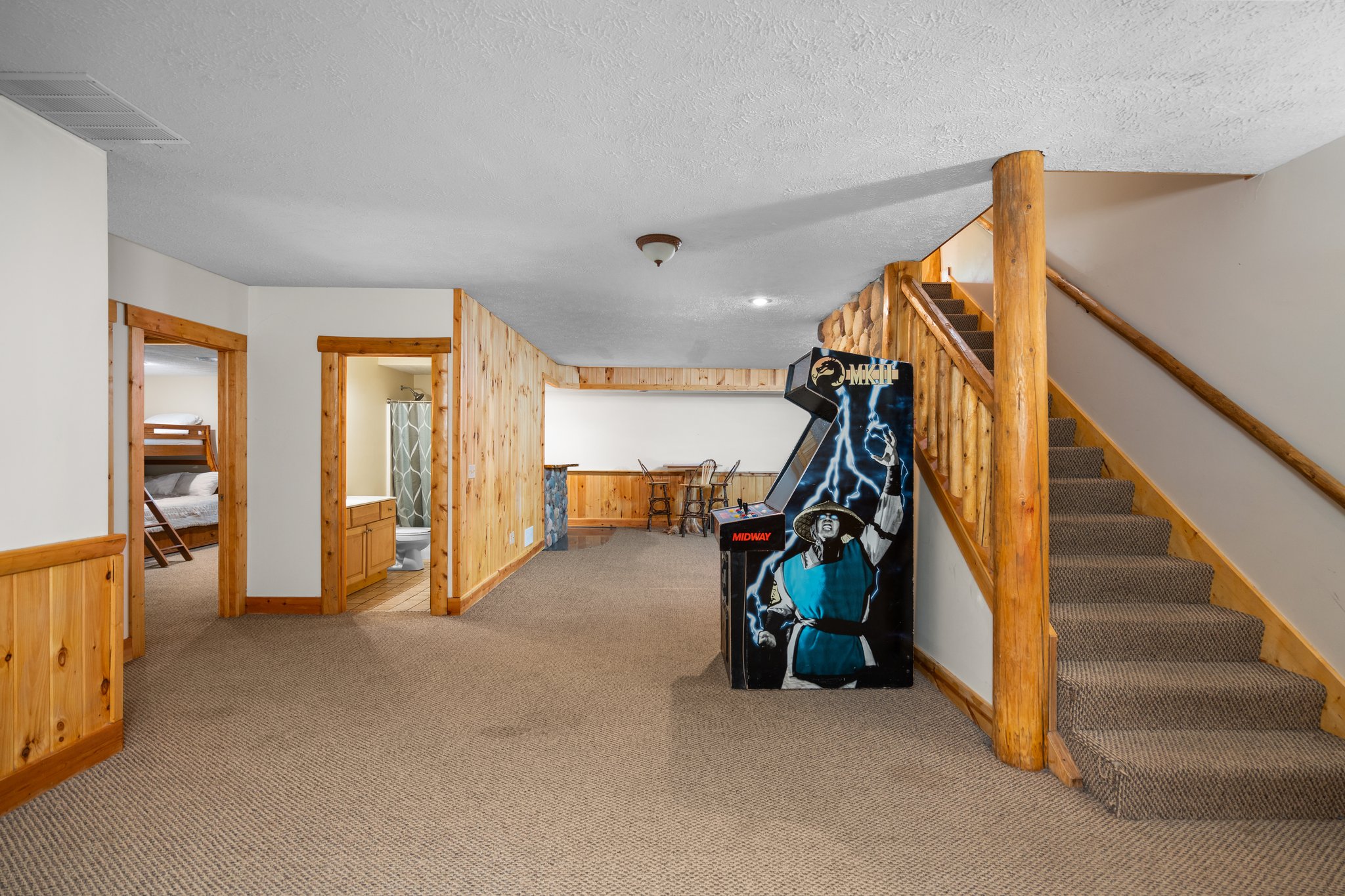 Bellaire, Michigan, 49615, United States, 5 Bedrooms Bedrooms, ,4 BathroomsBathrooms,Residential,For Sale,1826987