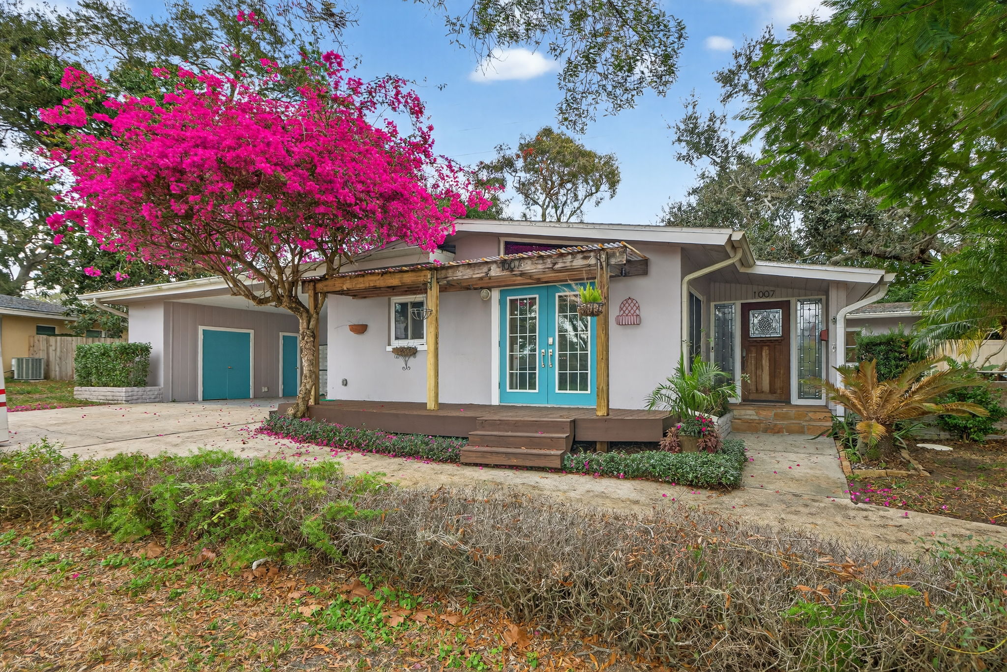 Clearwater, Florida, 33755, United States, 5 Bedrooms Bedrooms, ,3 BathroomsBathrooms,Residential,For Sale,2013064