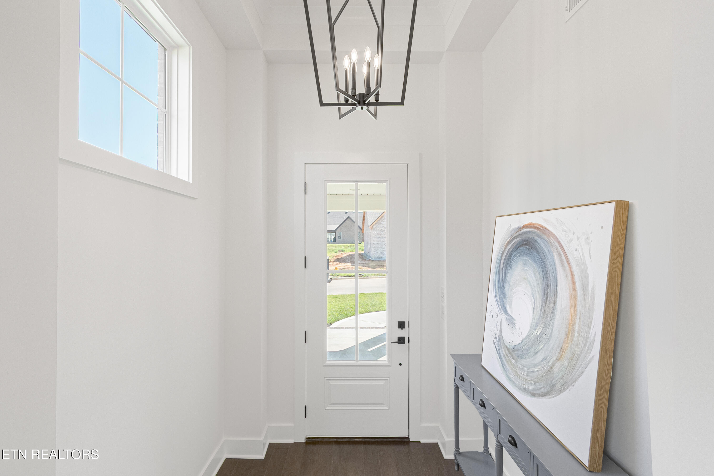 Knoxville, Tennessee, 37932, United States, 5 Bedrooms Bedrooms, ,4 BathroomsBathrooms,Residential,For Sale,1982096