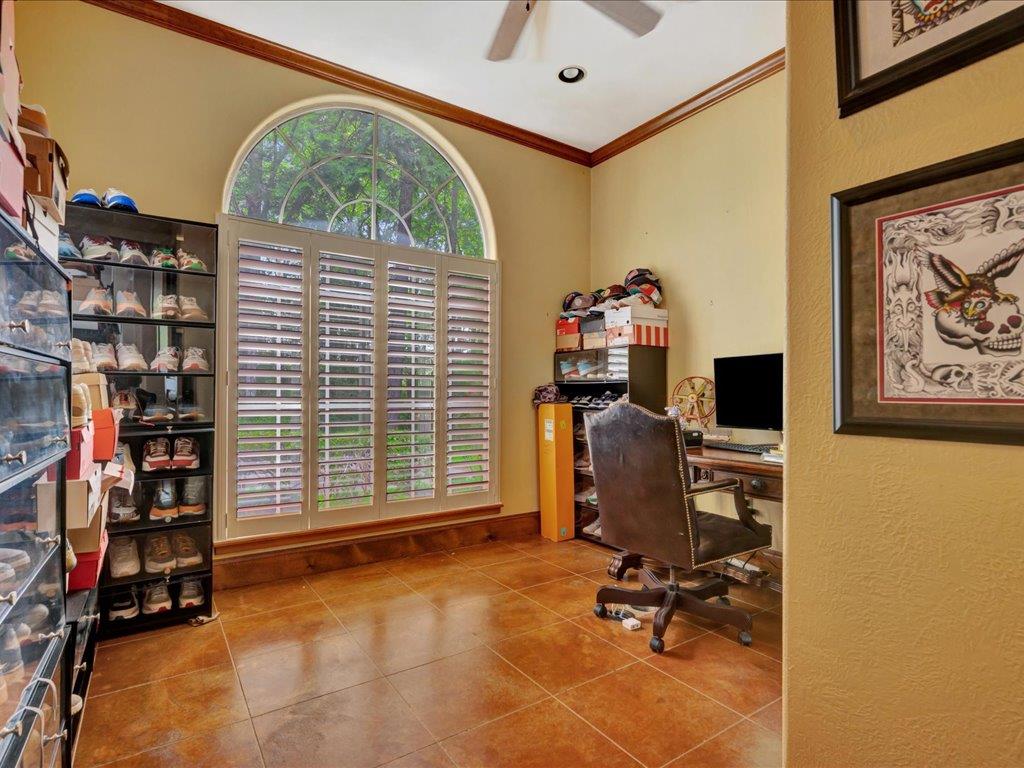 Lufkin, Texas, 75901, United States, 4 Bedrooms Bedrooms, ,5 BathroomsBathrooms,Residential,For Sale,1979665