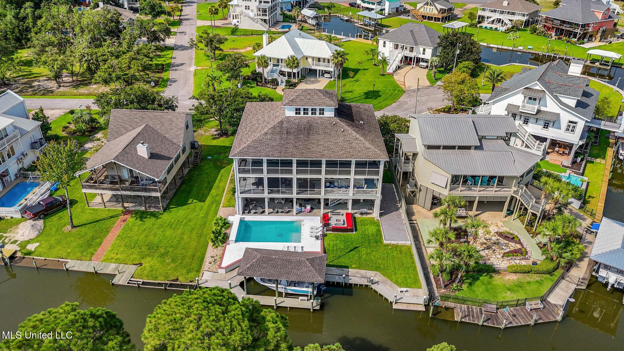 Pass Christian, Mississippi, 39571, United States, 5 Bedrooms Bedrooms, ,7 BathroomsBathrooms,Residential,For Sale,1989157