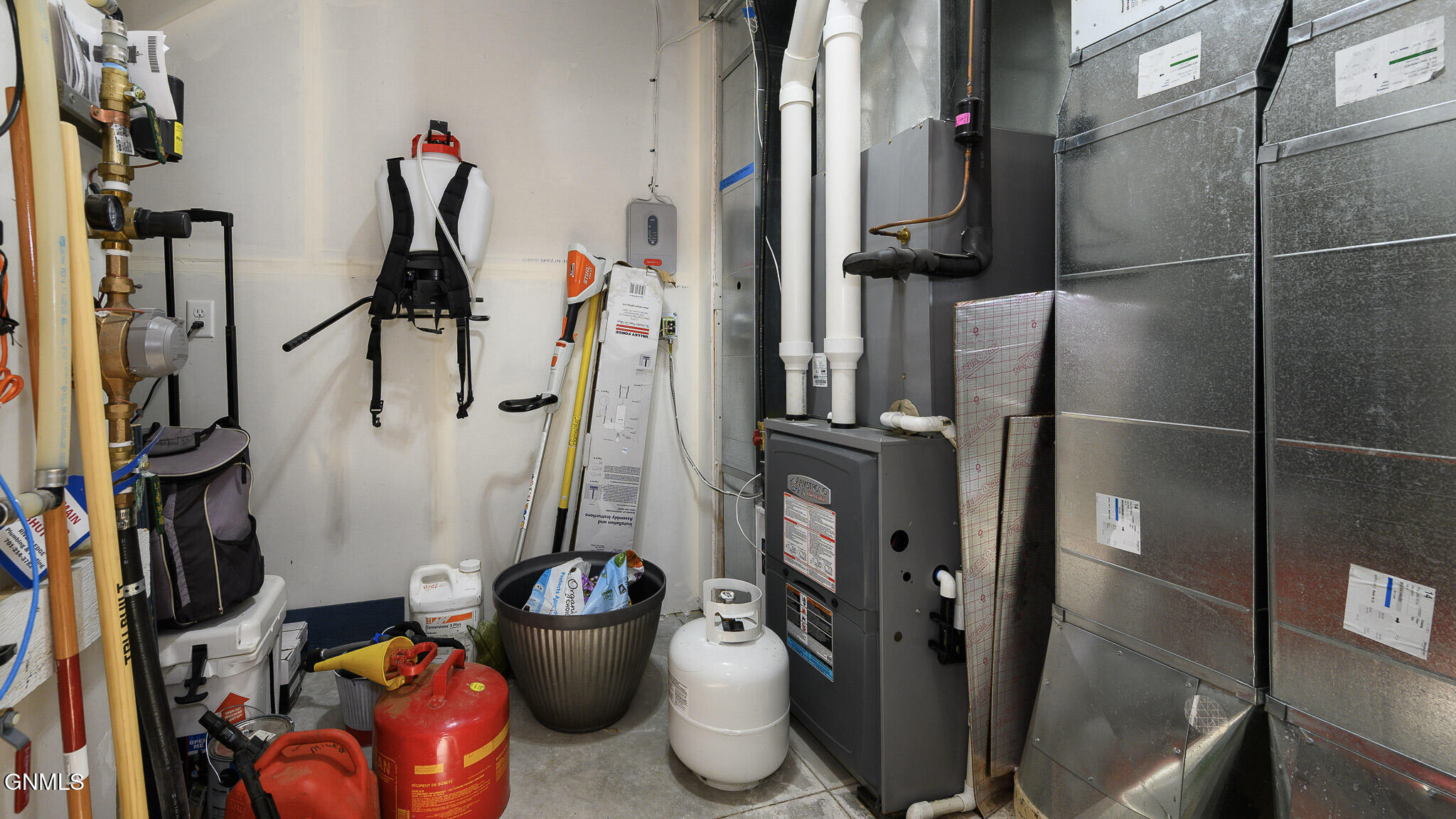 Bismarck, North Dakota, 58503, United States, 3 Bedrooms Bedrooms, ,3 BathroomsBathrooms,Residential,For Sale,1995468