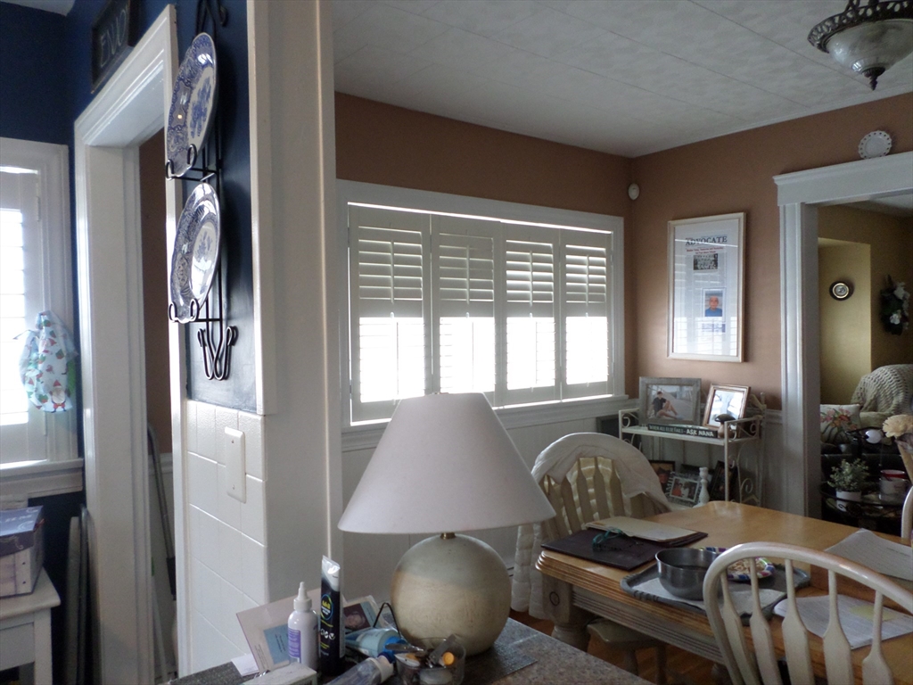 Revere, Massachusetts, 02151, United States, 2 Bedrooms Bedrooms, ,2 BathroomsBathrooms,Residential,For Sale,2012315