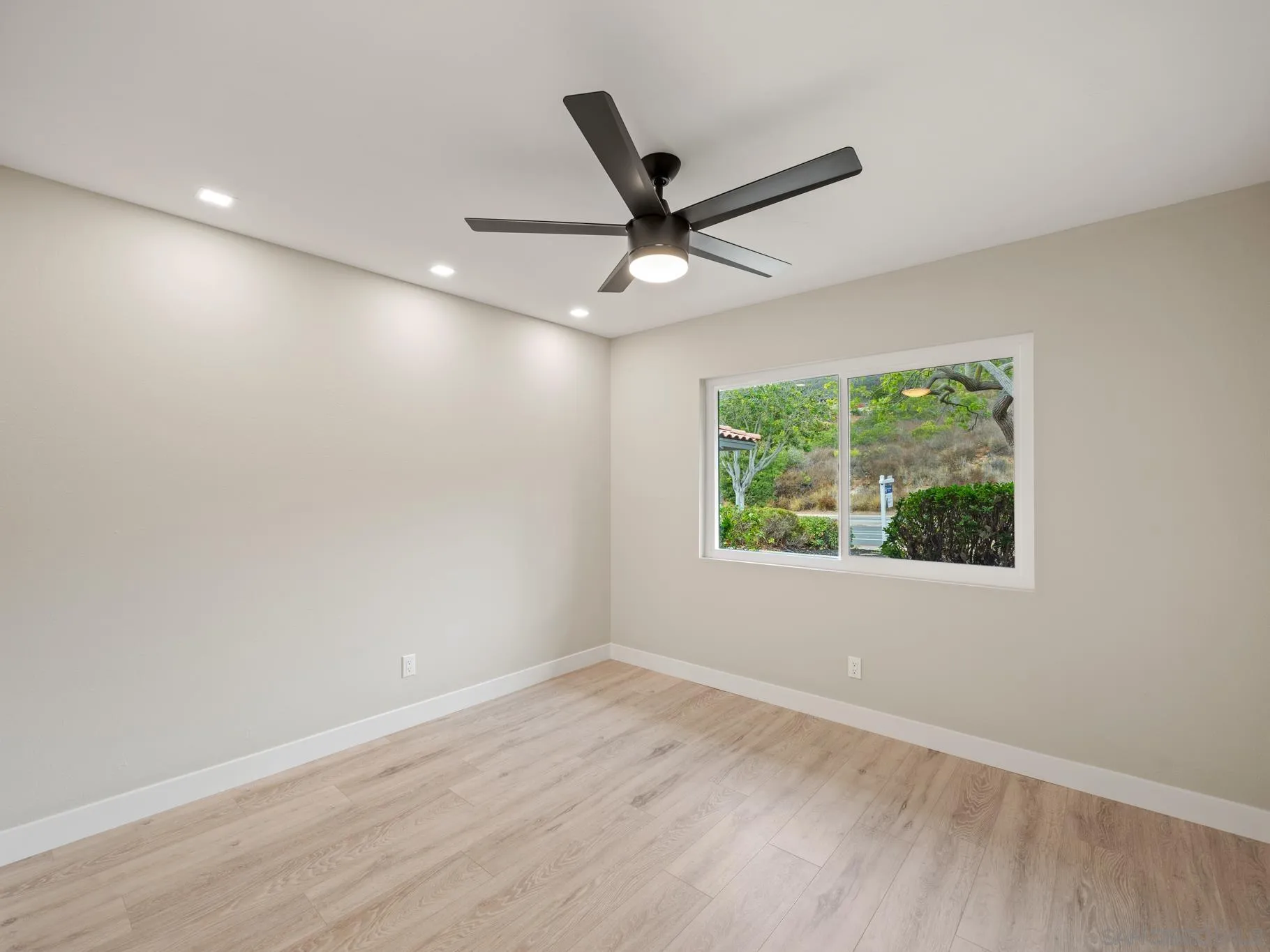 San Diego, California, 92129, United States, 3 Bedrooms Bedrooms, ,2 BathroomsBathrooms,Residential,For Sale,2000829