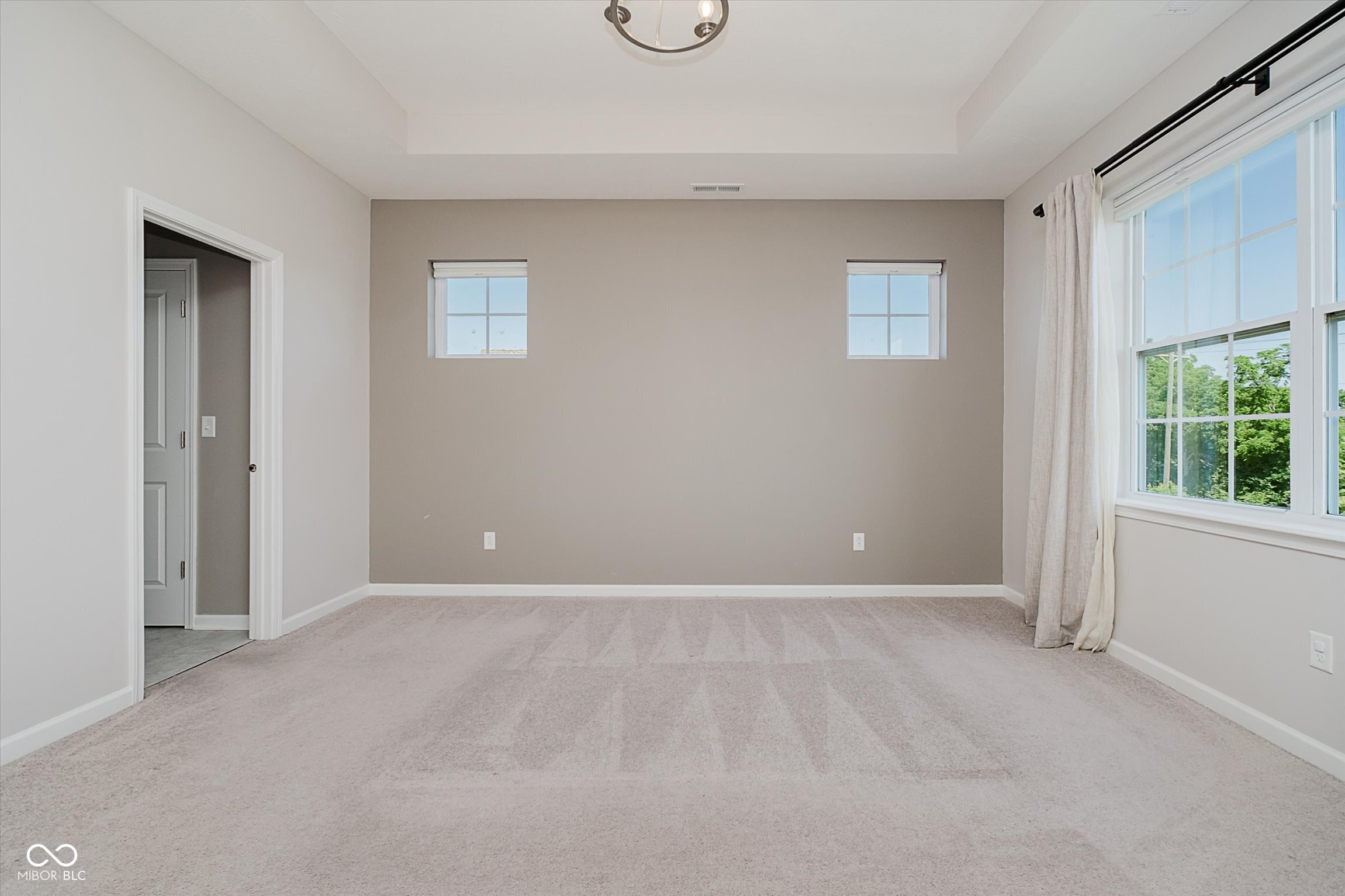 Westfield, Indiana, 46074, United States, 4 Bedrooms Bedrooms, ,4 BathroomsBathrooms,Residential,For Sale,1982855