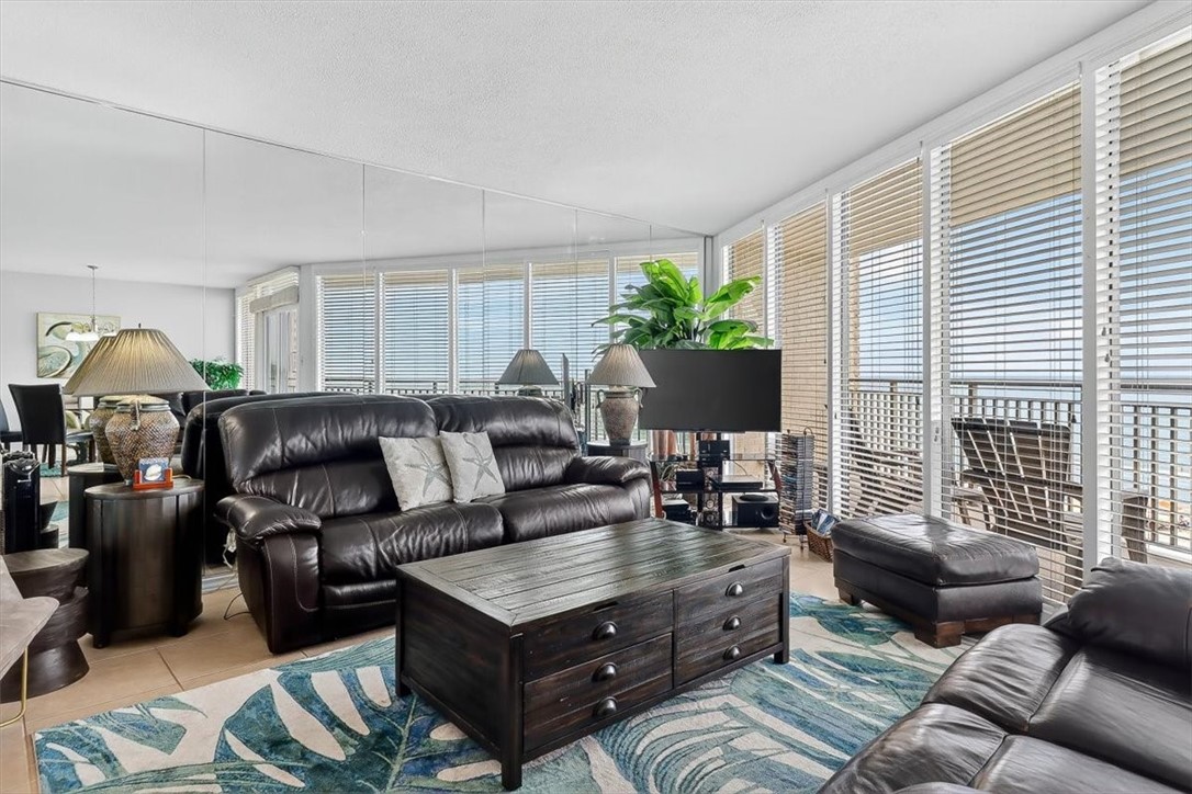 Port Aransas, Texas, 78373, United States, 2 Bedrooms Bedrooms, ,2 BathroomsBathrooms,Residential,For Sale,1906640