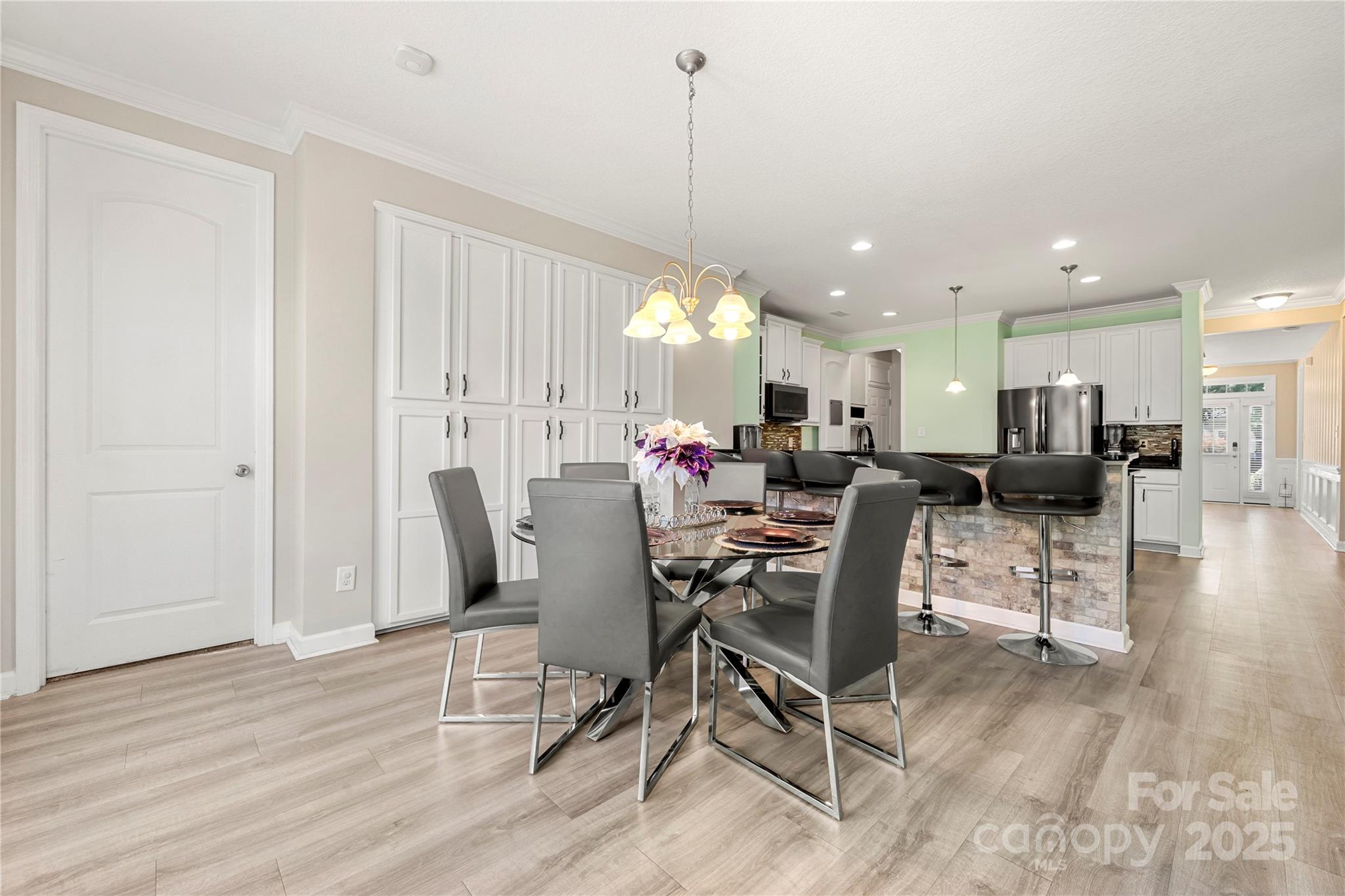 Belmont, North Carolina, 28012, United States, 4 Bedrooms Bedrooms, ,3 BathroomsBathrooms,Residential,For Sale,1866923