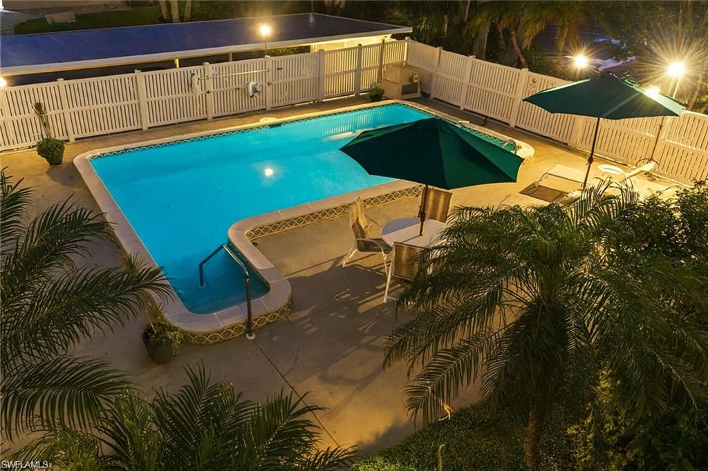 Naples, Florida, 34102, United States, 3 Bedrooms Bedrooms, ,2 BathroomsBathrooms,Residential,For Sale,1940442