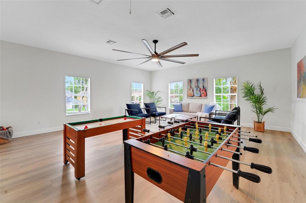 Oviedo, Florida, 32765, United States, 5 Bedrooms Bedrooms, ,3 BathroomsBathrooms,Residential,For Sale,1932444