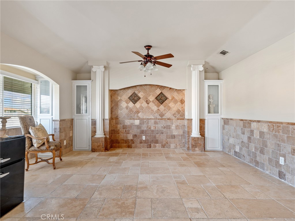 Victorville, California, 92395, United States, 4 Bedrooms Bedrooms, ,3 BathroomsBathrooms,Residential,For Sale,1991759