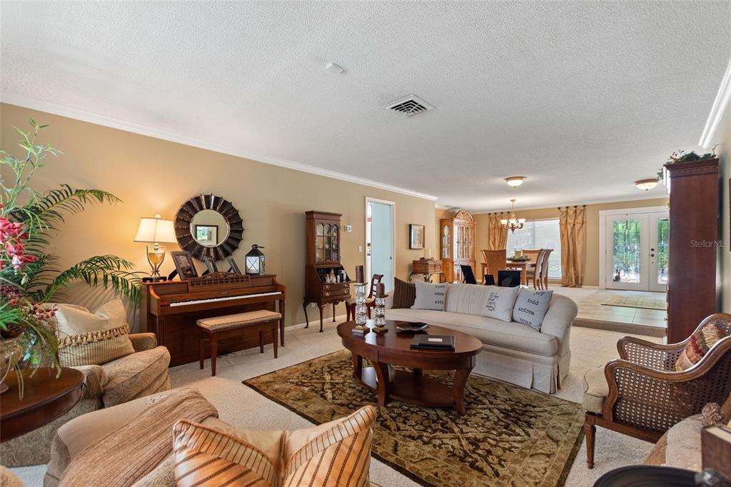 Winter Haven, Florida, 33881, United States, 4 Bedrooms Bedrooms, ,3 BathroomsBathrooms,Residential,For Sale,1911221