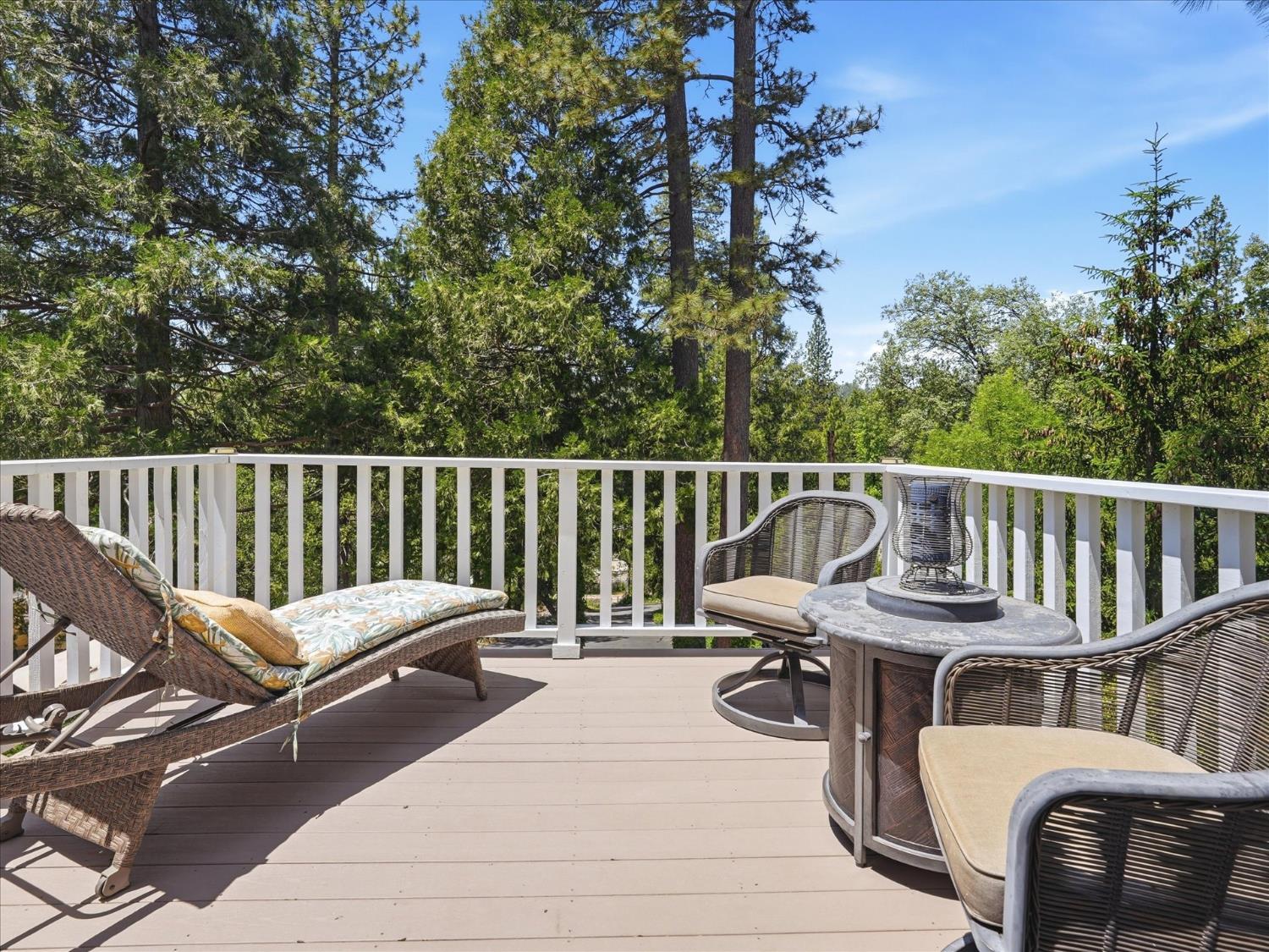 Bass Lake, California, 93604, United States, 3 Bedrooms Bedrooms, ,3 BathroomsBathrooms,Residential,For Sale,2049095