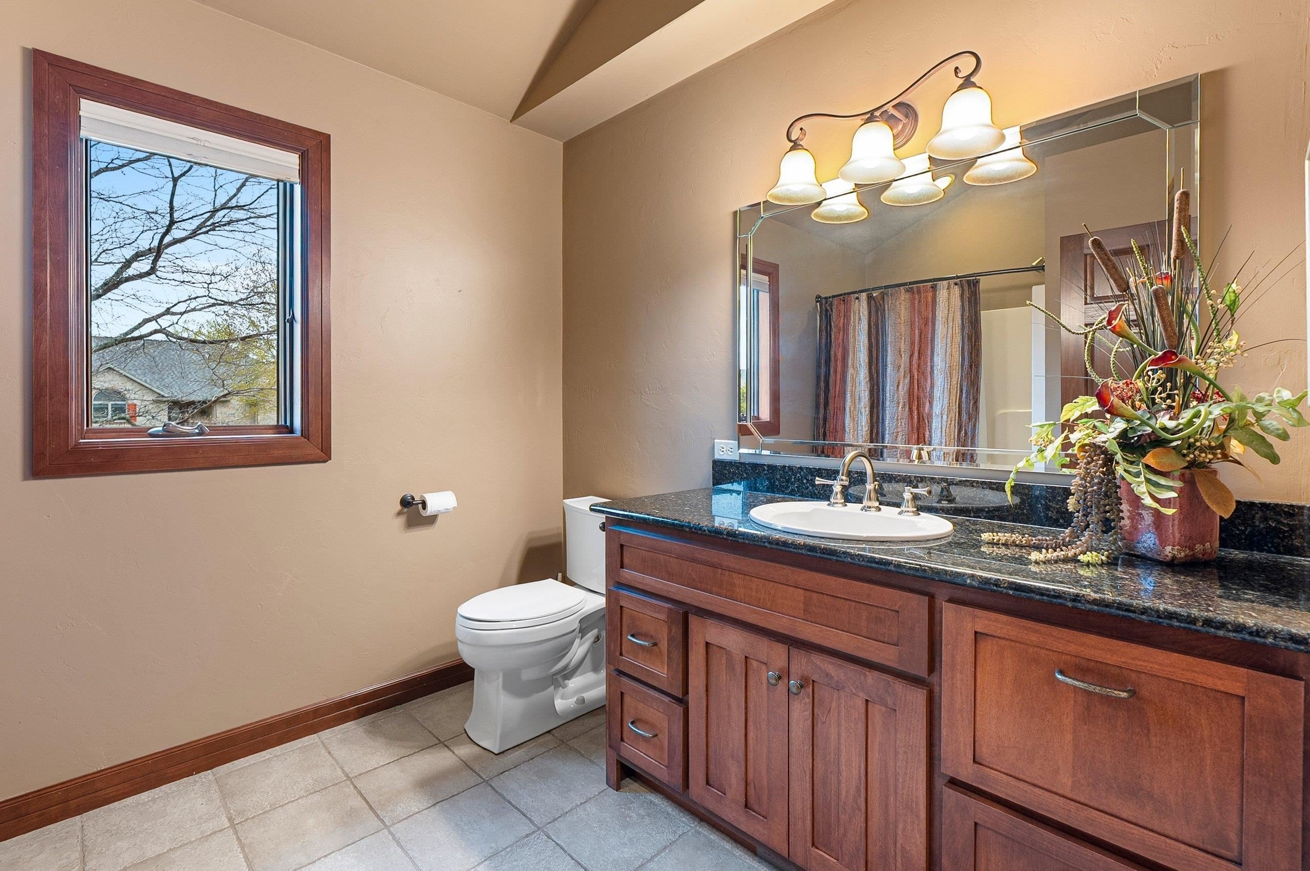 DE PERE, Wisconsin, 54115, United States, 3 Bedrooms Bedrooms, ,4 BathroomsBathrooms,Residential,For Sale,2048400