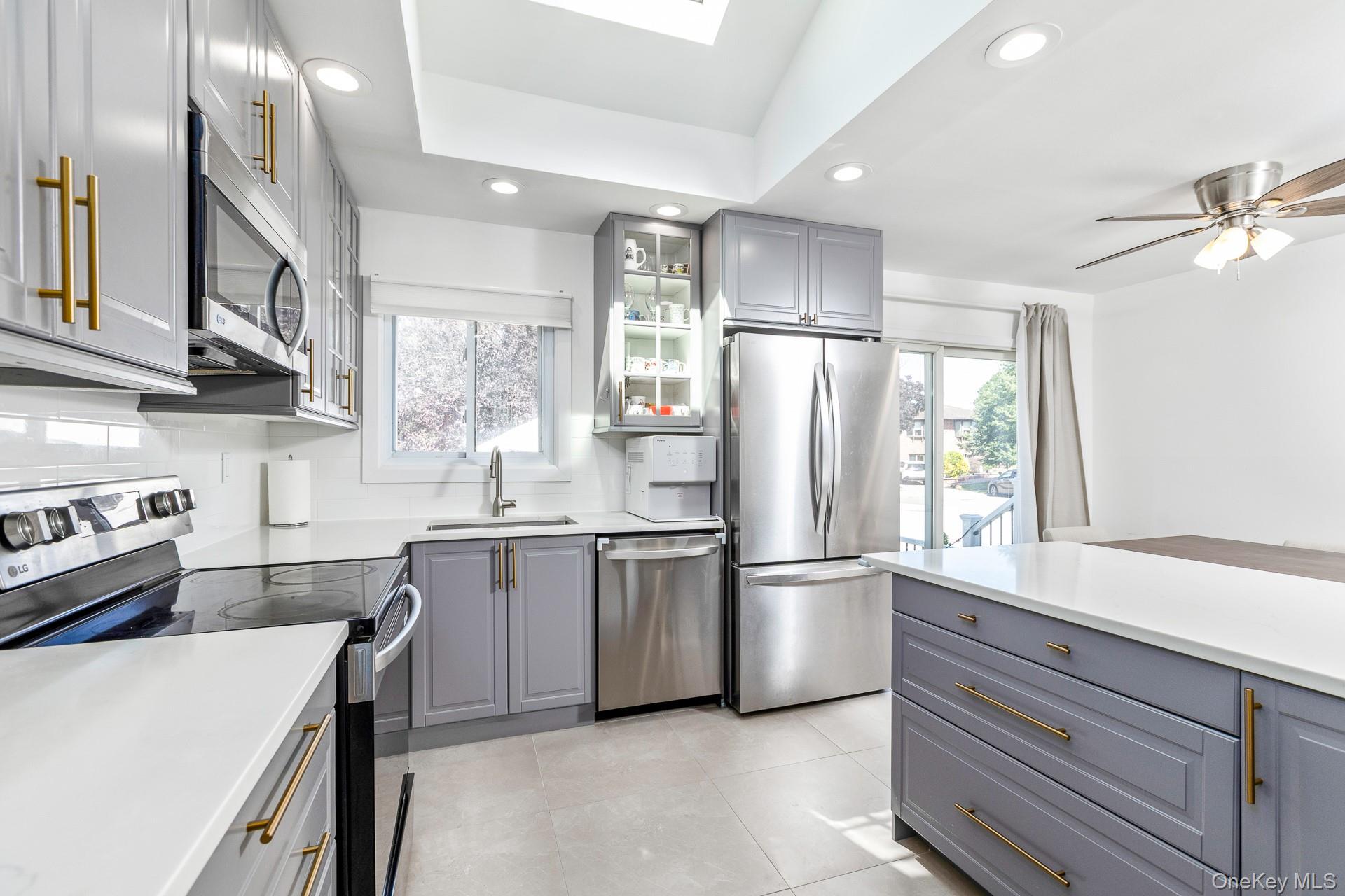  21 Pinetree Avenue, Hicksville, NY, 11801 - 物件實景