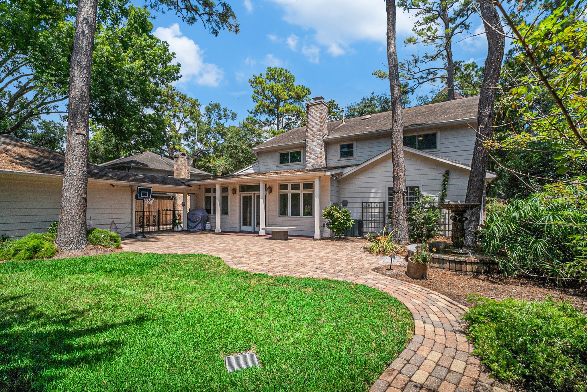 Houston, Texas, 77079, United States, 5 Bedrooms Bedrooms, ,3 BathroomsBathrooms,Residential,For Sale,1968834