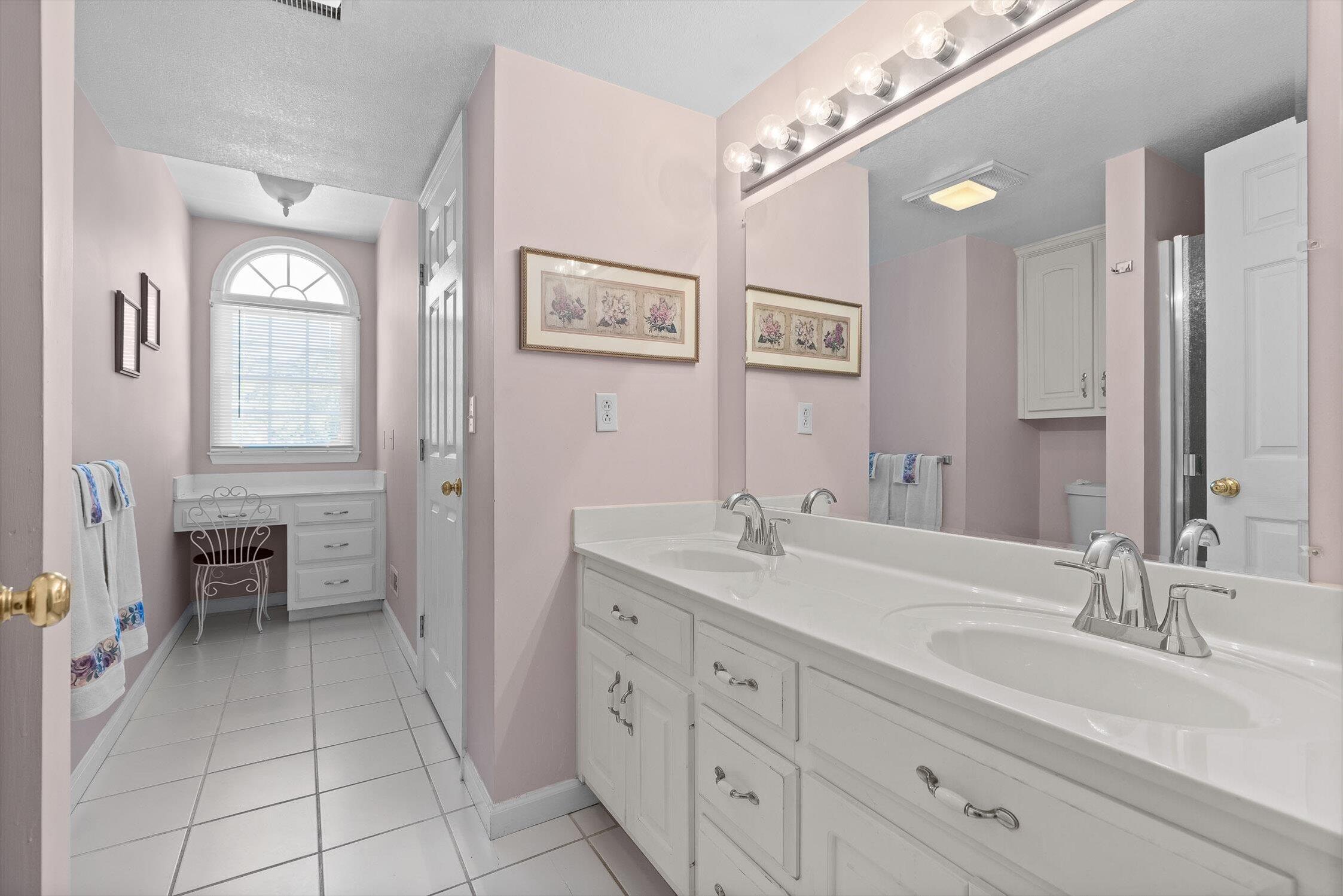 Bryant, Alabama, 35958, United States, 6 Bedrooms Bedrooms, ,3 BathroomsBathrooms,Residential,For Sale,1983058