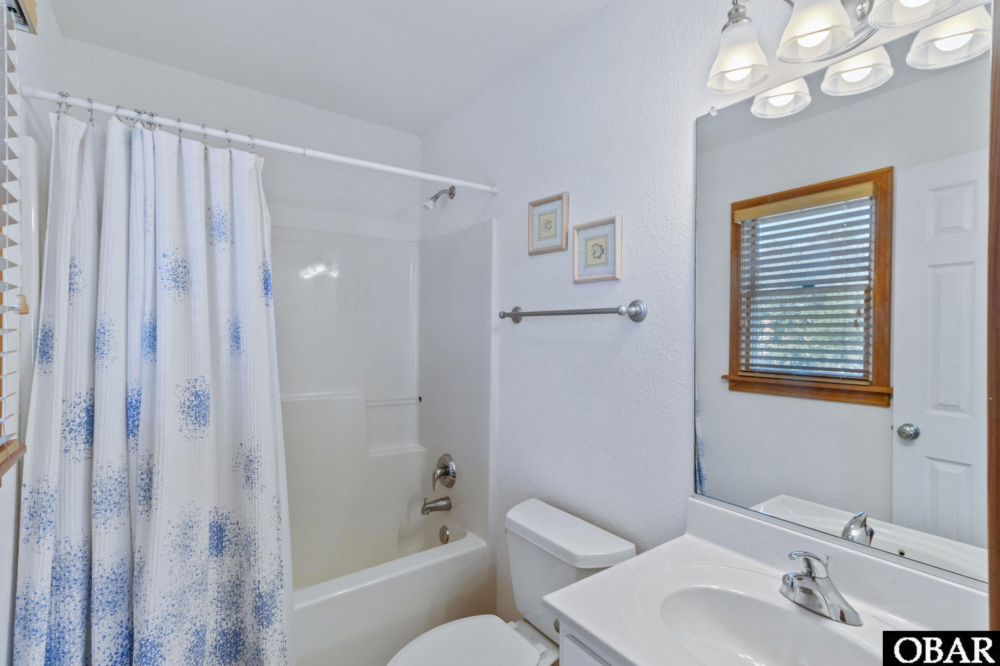 Corolla, North Carolina, 27927, United States, 7 Bedrooms Bedrooms, ,9 BathroomsBathrooms,Residential,For Sale,1827255