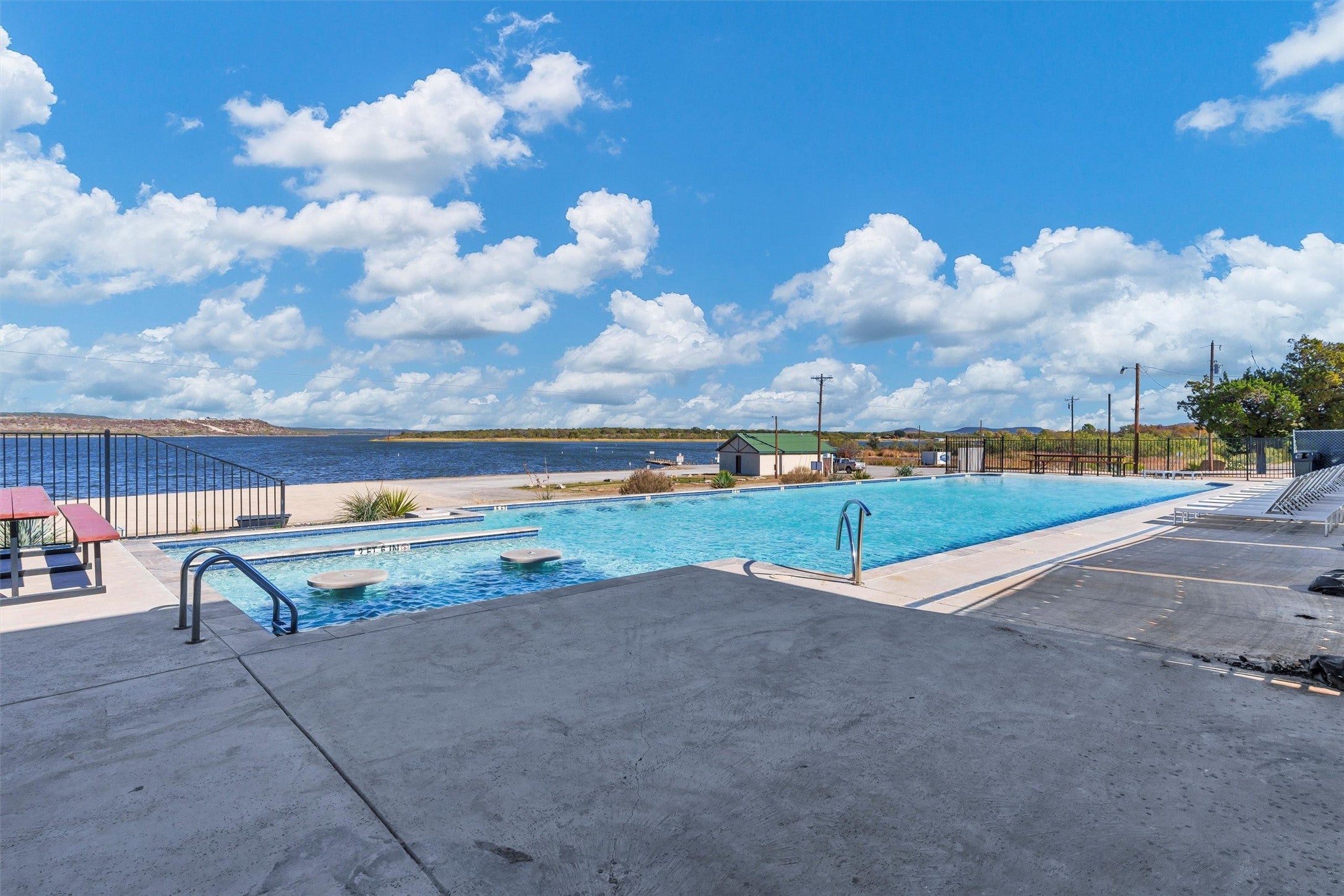 Graford, Texas, 76449, United States, 3 Bedrooms Bedrooms, ,2 BathroomsBathrooms,Residential,For Sale,2005673