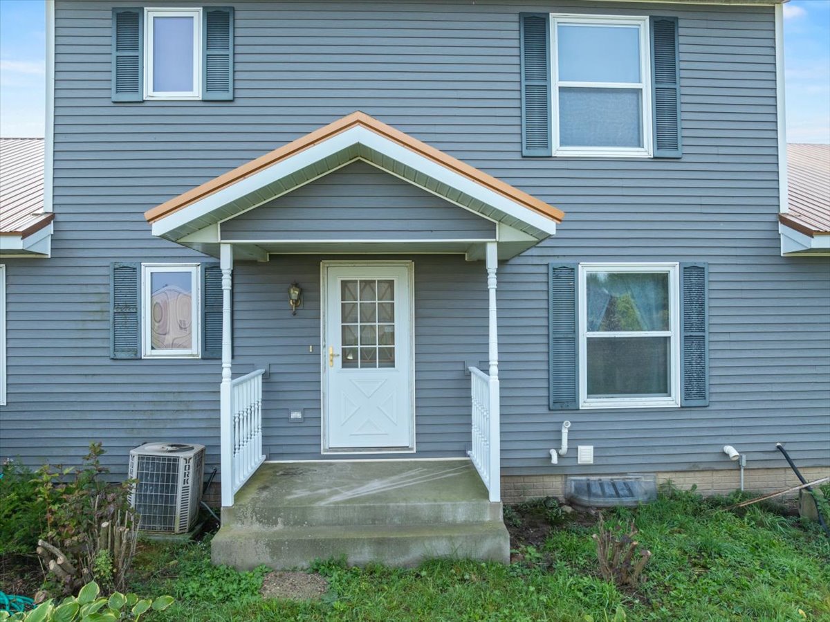 Abbotsford, Wisconsin, 54405, United States, 4 Bedrooms Bedrooms, ,4 BathroomsBathrooms,Residential,For Sale,1977625