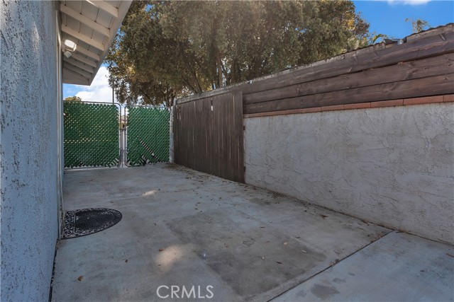 Riverside, California, 92506, United States, 3 Bedrooms Bedrooms, ,2 BathroomsBathrooms,Residential,For Sale,1916003