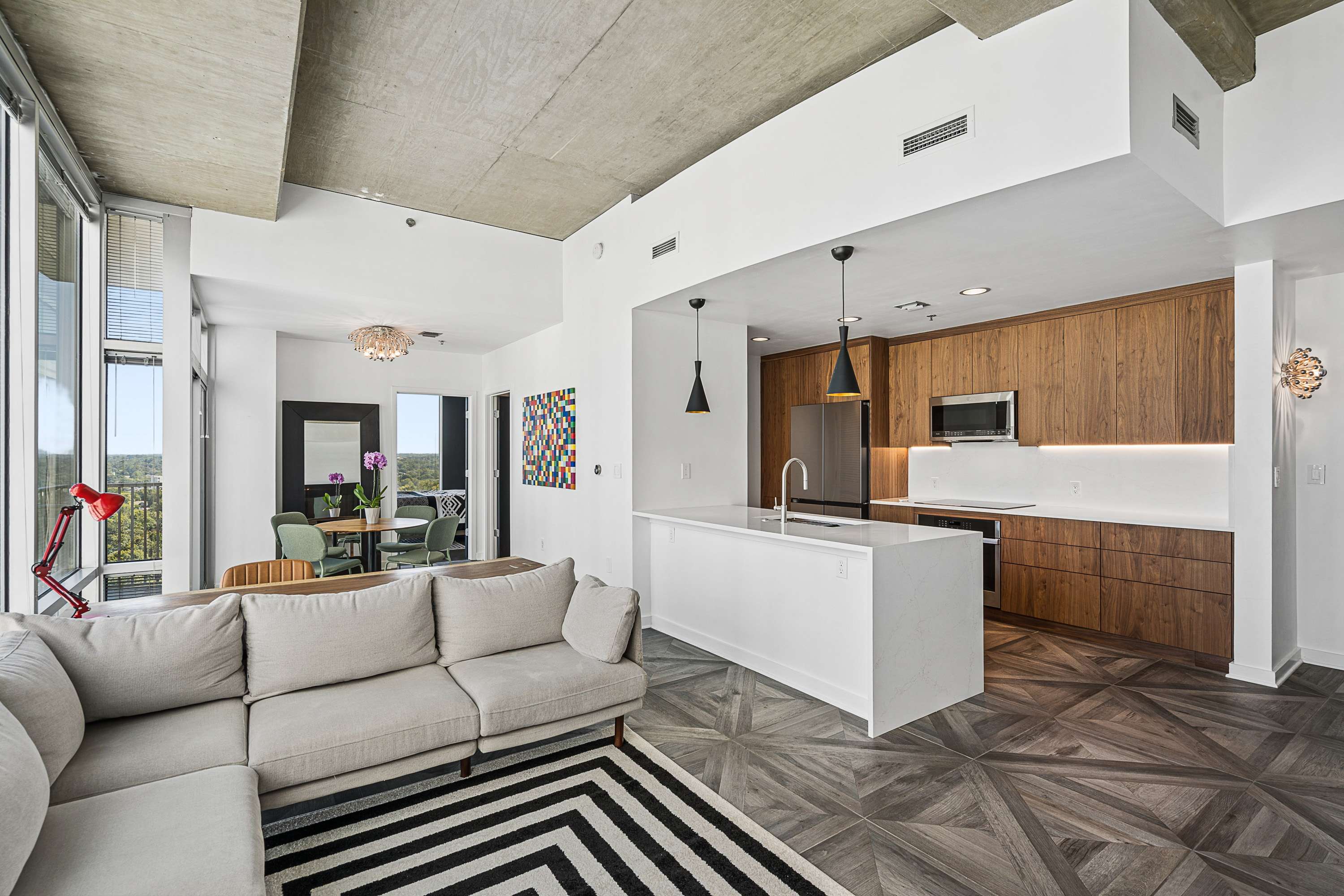  Beautifully Renovated Corner Residence at Metropolis North - 物件實景