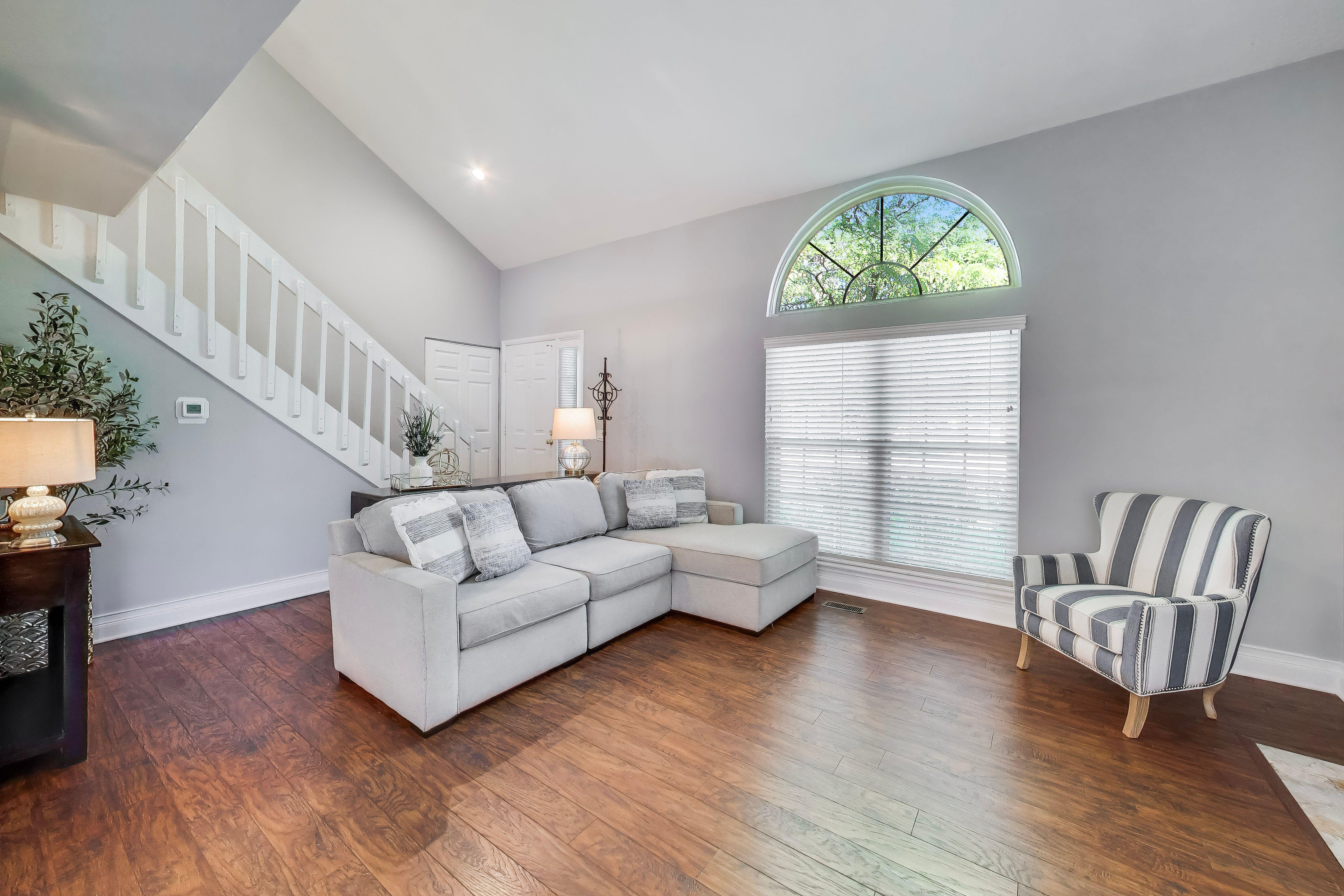  Fully Upgraded Townhome in the Highly Sought after Knollwood Subdivision - 物件實景