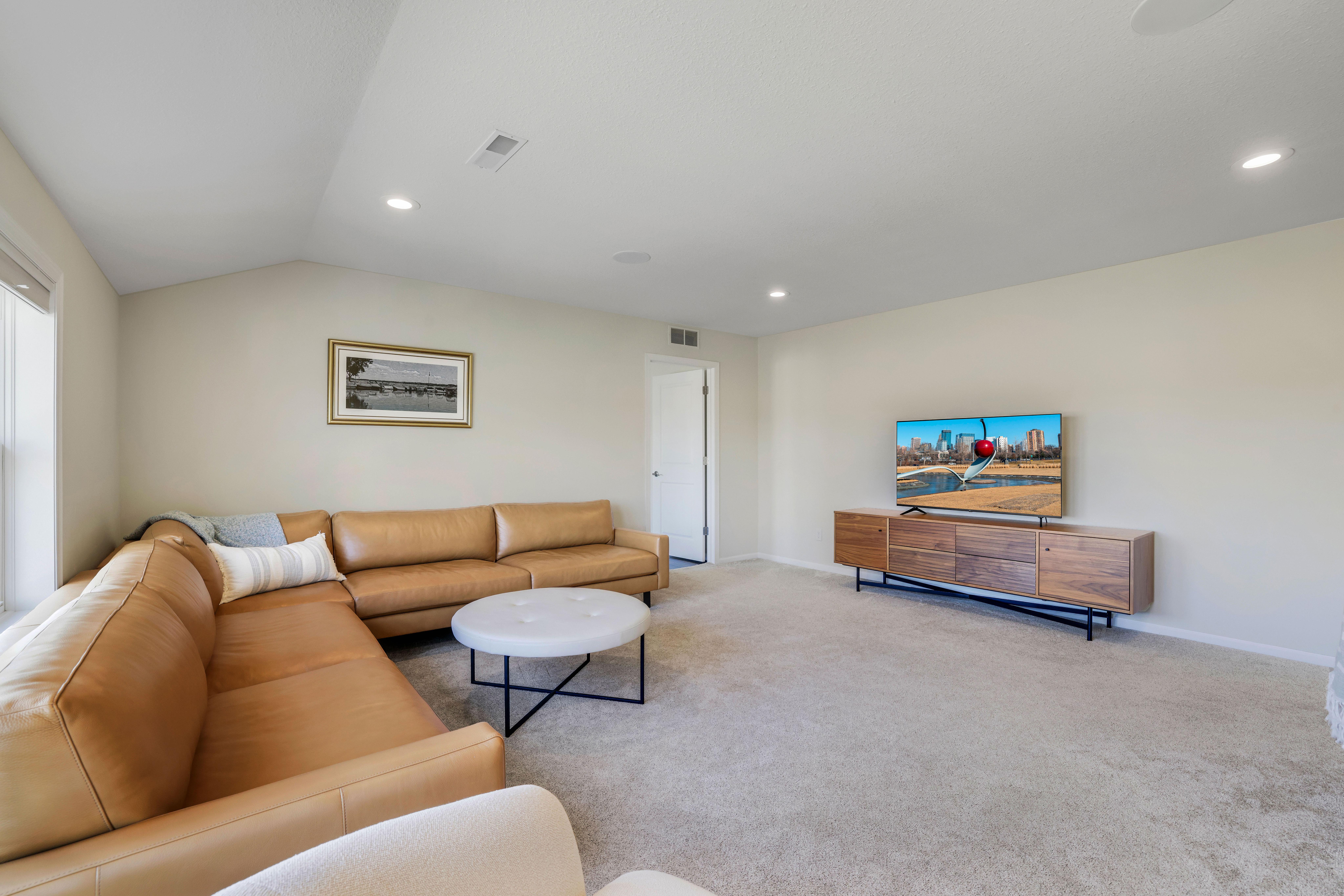  Refined Plymouth Retreat Backing to Nature - 物件實景