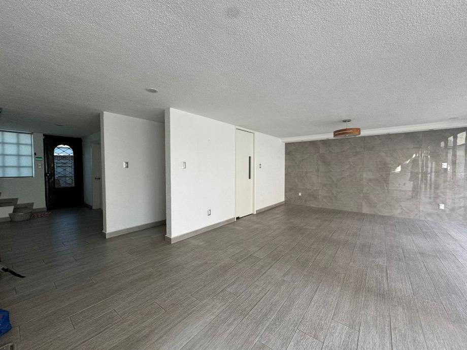 Hacienda de Xajay, Naucalpan de Juárez, Estado de méxico, 53300, Mexico, 2 Bedrooms Bedrooms, ,2 BathroomsBathrooms,Residential,For Sale,Hacienda de Xajay,1671832